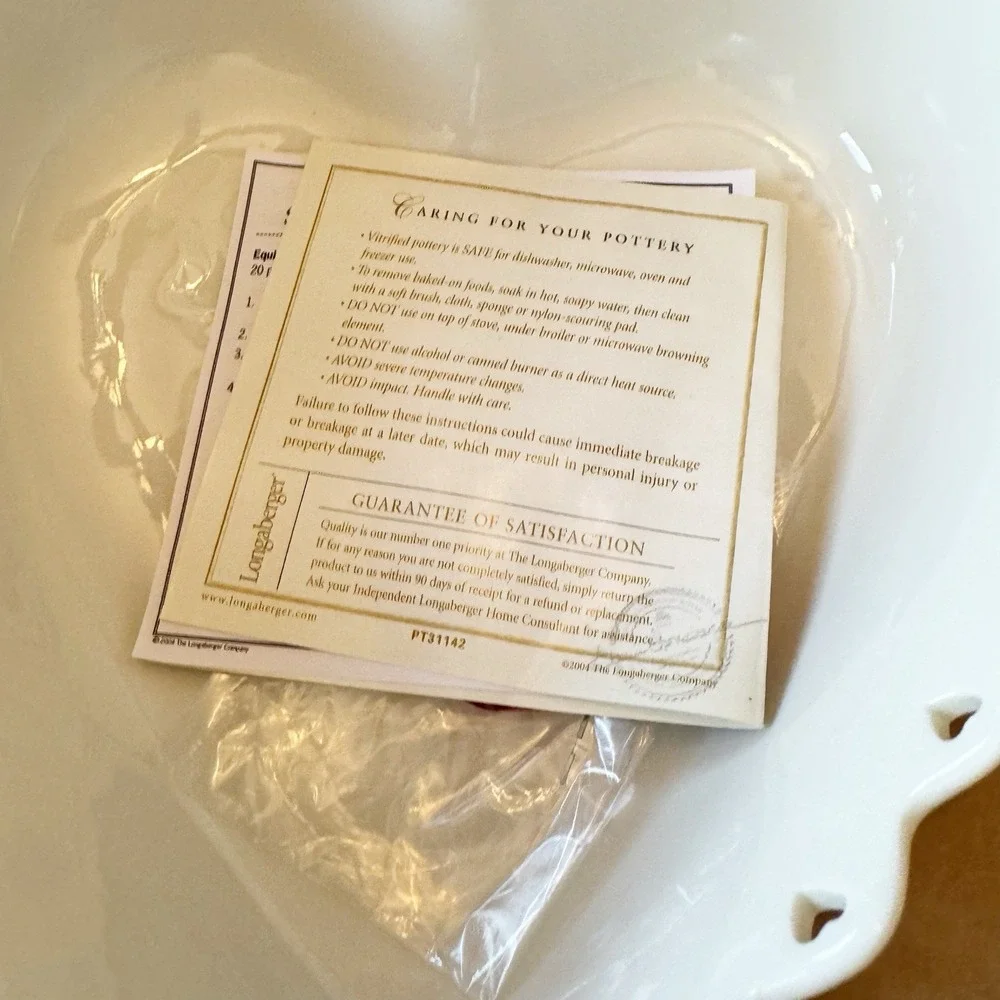 Longaberger 2004 Sweetest Heart White Ceramic Heart Shaped Bowl Dish Red Ribbon